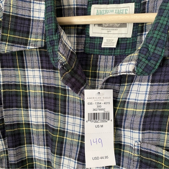 NWT American Eagle Plaid Button Down Shirt - Picture 4 of 4